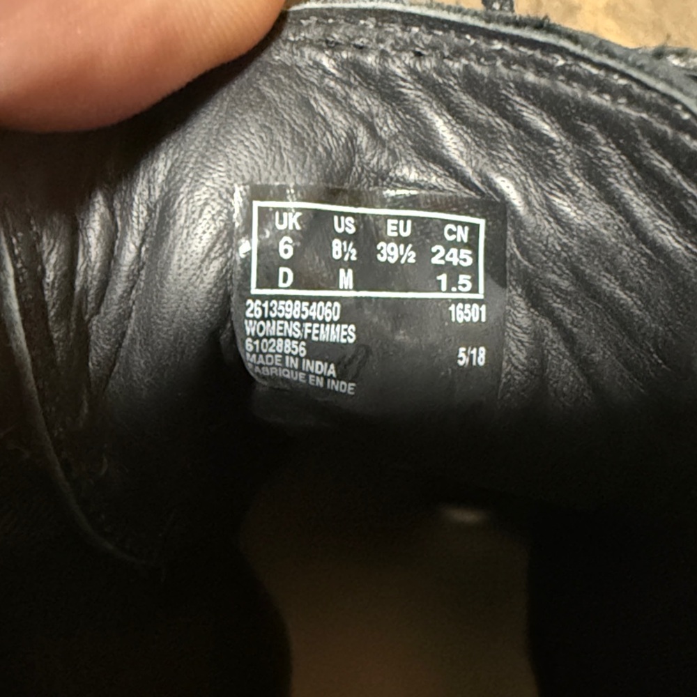 Clarks Clarkdale Black Leather Lace-Up Ankle Boots with Wood-Effect Heel - Picture 7 of 8